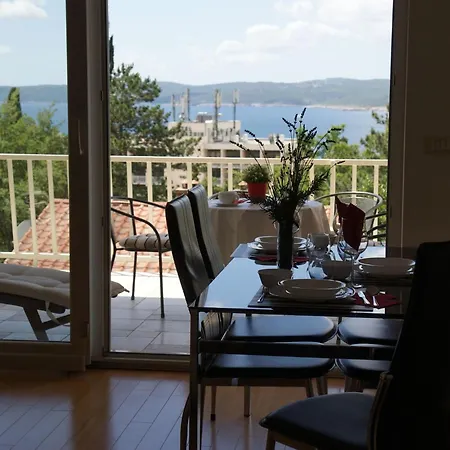 Fuer 5 Personen Mit Ac Und Parkplatz By Interhome Apartment *