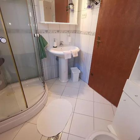 Fuer 5 Personen Mit Ac Und Parkplatz By Interhome * סלצה