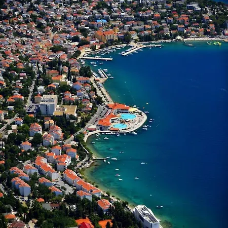Fuer 5 Personen Mit Ac Und Parkplatz By Interhome דירה